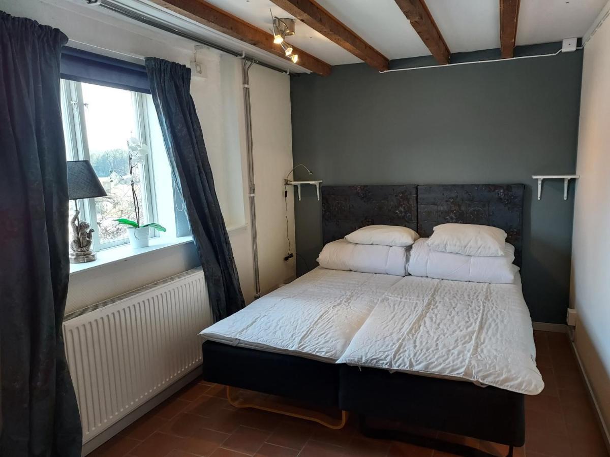 Älgbergets Bed&Breakfast Ucklum Exterior foto